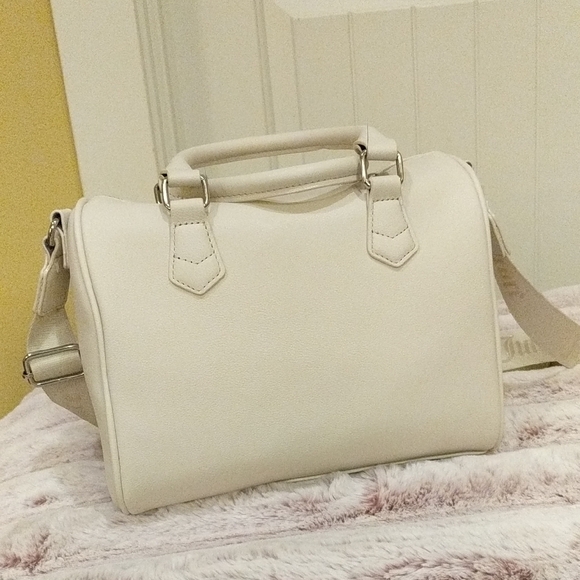 Juicy Couture Cream Bag - Picture 4 of 8